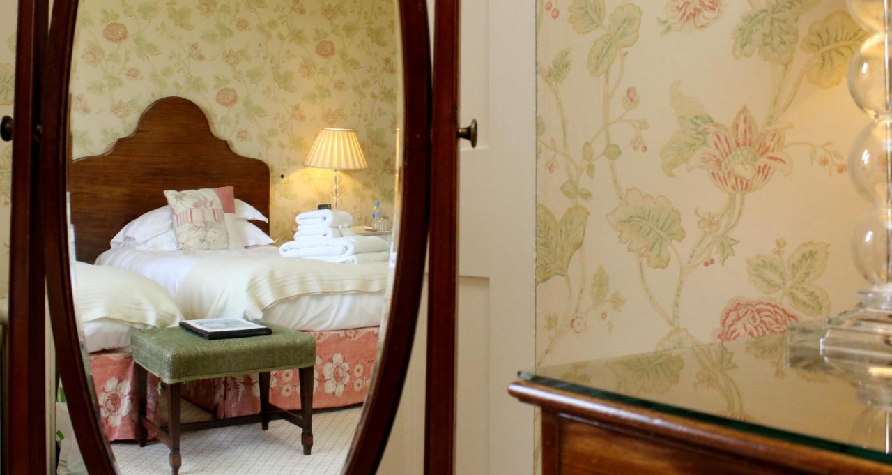 Aylworth Manor Panzió Naunton Kültér fotó